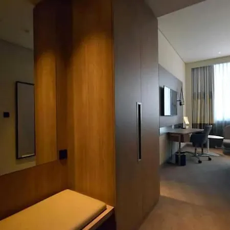 Appartement Whole Apartment With Parking Fafe